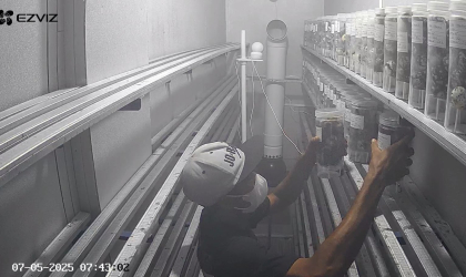 Menemukan Penyu Bertelur di Pantai Pulau Santen