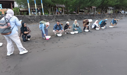 Pelepasliaran Tukik Bersama UNAIR