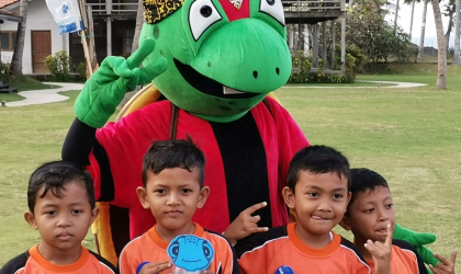 Sosialisasi di Pantai Villa Solong