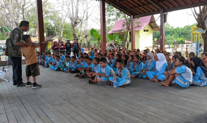 Sosialisasi Kepada Siswa Siswi SDN 2 dan SDN 3 Karangrejo