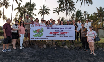 Pelepasliaran Tukik Bersama Alumni KIRIN