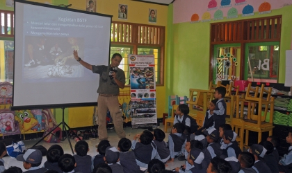 Sosialisasi Kepada Anak Anak PAUD-TK Aisyiyah I