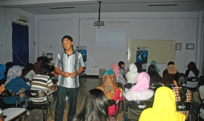 Sosialisasi kepada mahasiswa Unair Banyuwangi 