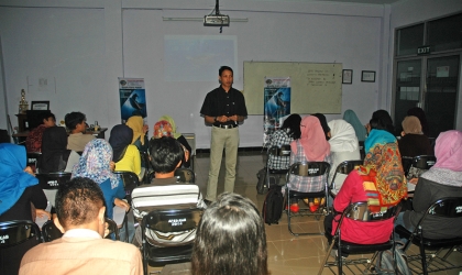 Sosialisasi kepada mahasiswa Unair Banyuwangi 