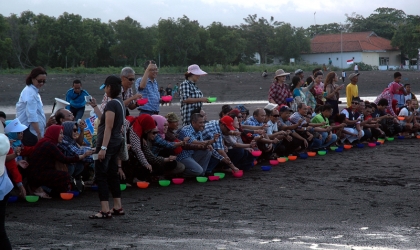 Pelepasliaran Tukik Bersama Ikatan Dokter Indonesia