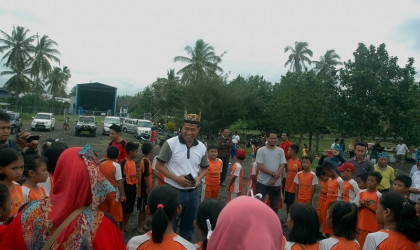 Pelepasliaran Tukik Bersama SIswa SD Klatak