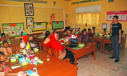 Sosialisasi kepada Siswa SD Klatak