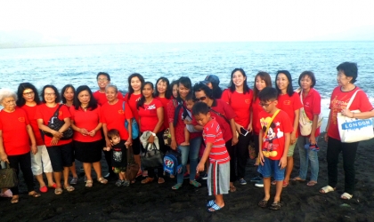 Pelepasliaran Tukik Bersama Anggota Gereja