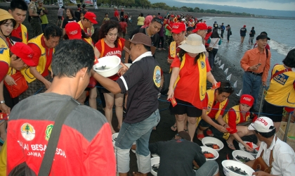 Pelepasliaran Tukik Bersama Lion Club