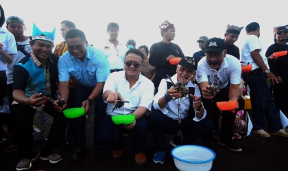 Pelepasliaran Tukik Memperingati Sumpah Pemuda