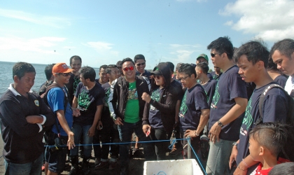 Pelepasliaran Tukik Bersama Klum Motor Kawasaki Ninja